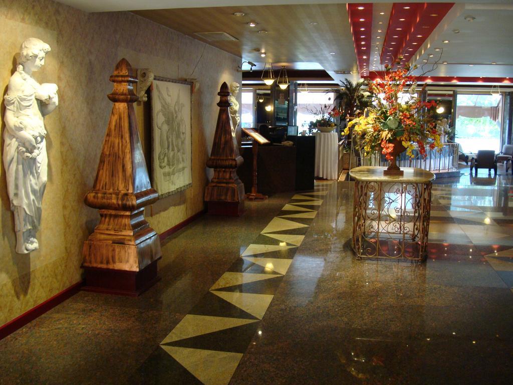 Hotel Cervantes Guadalajara Esterno foto