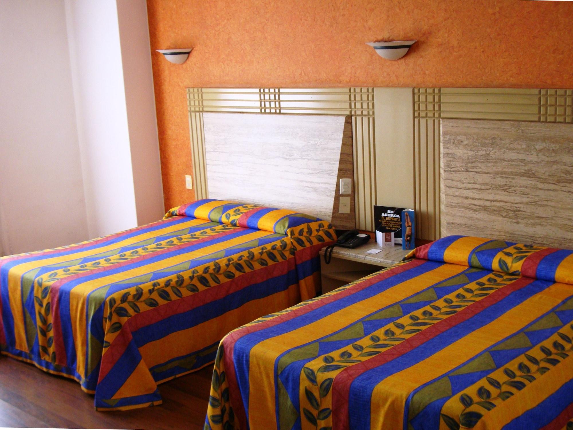 Hotel Cervantes Guadalajara Esterno foto