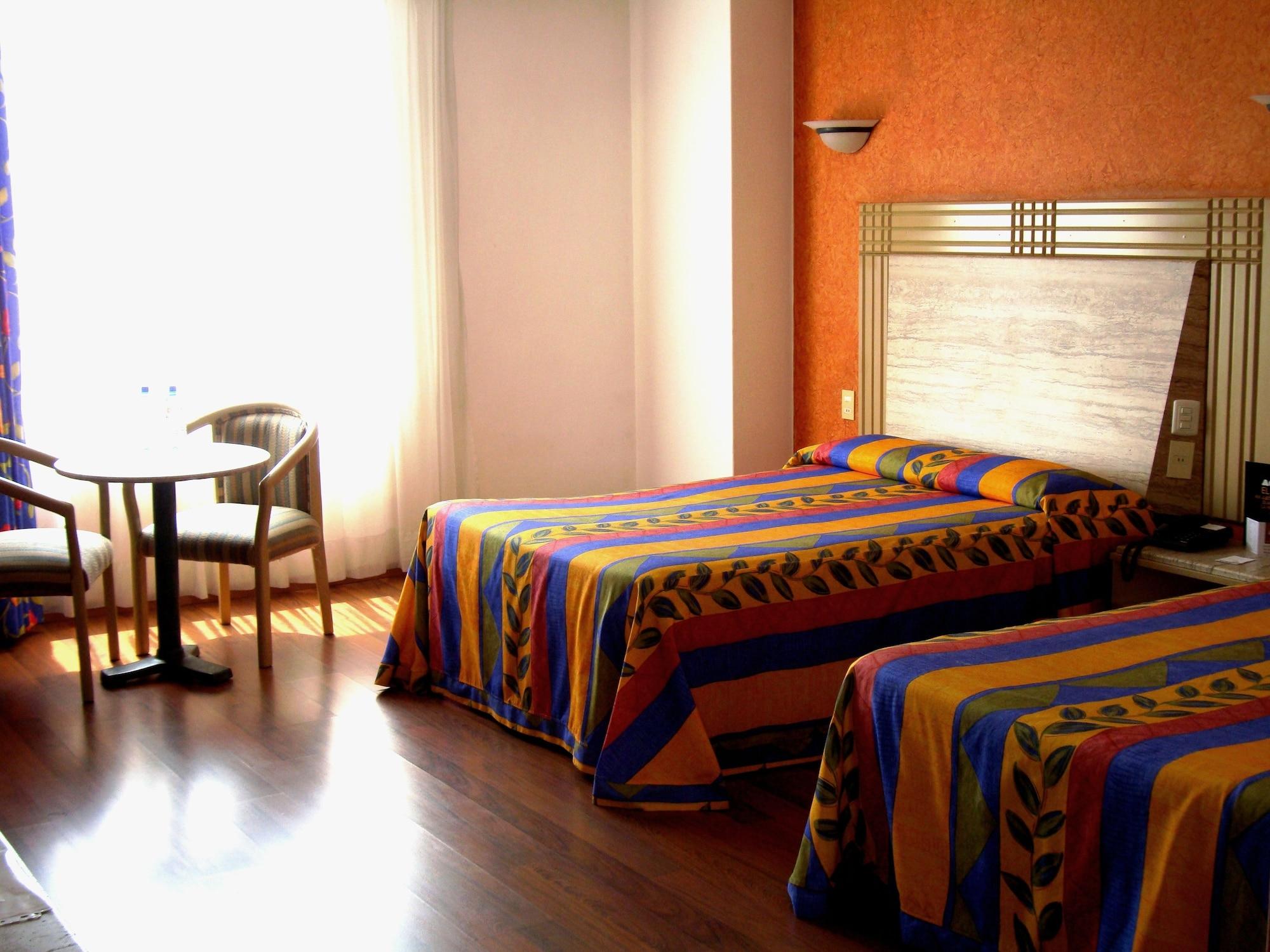 Hotel Cervantes Guadalajara Esterno foto