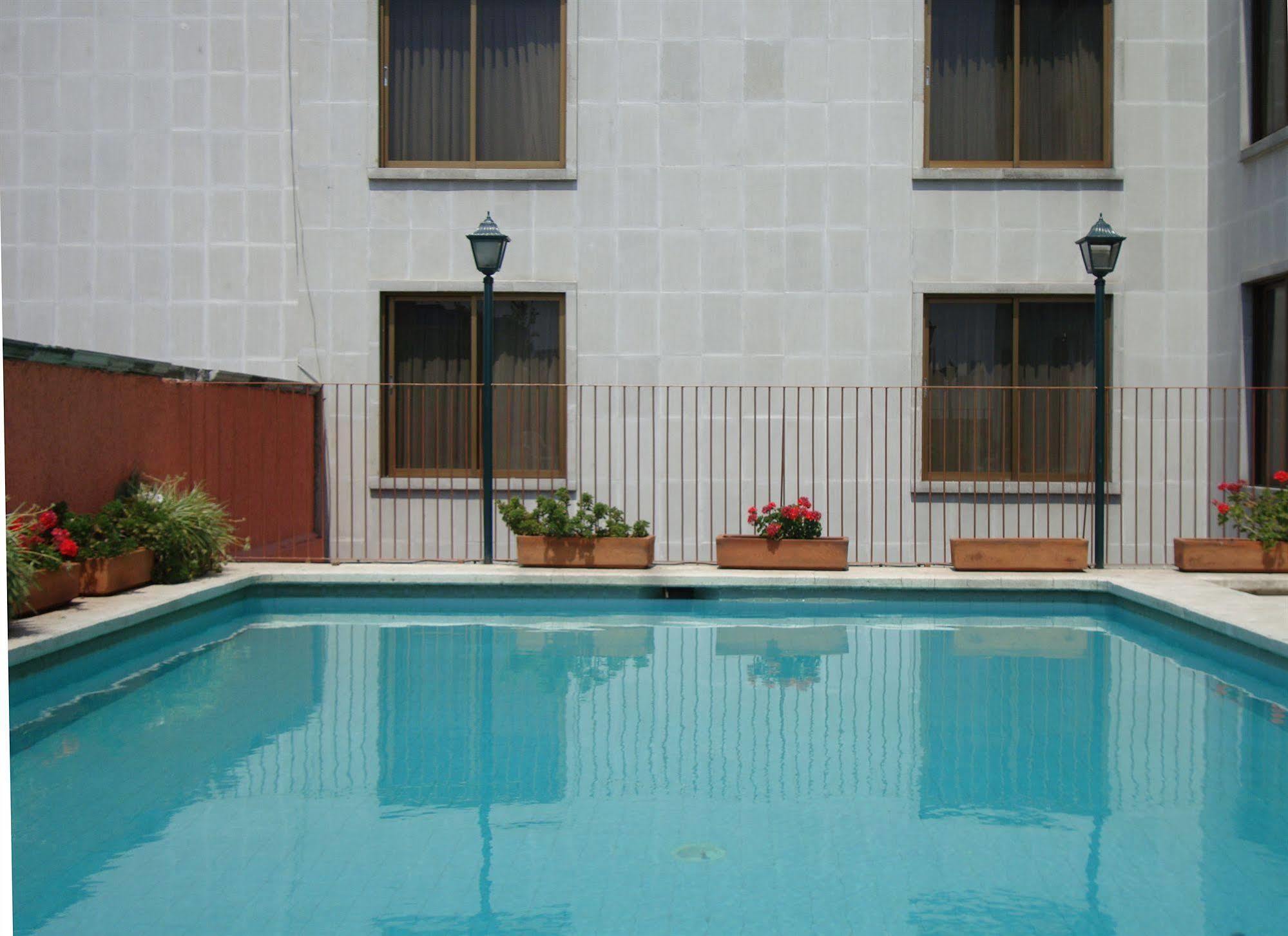Hotel Cervantes Guadalajara Esterno foto